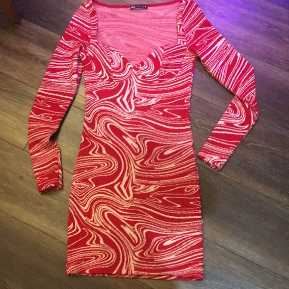 Zara size Medium dress fitted look stretch material - Picture 6 of 7